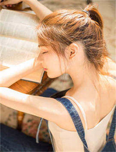 《亚洲中文免费二区视频》