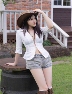 《四川少妇搡BBW搡BBBB》
