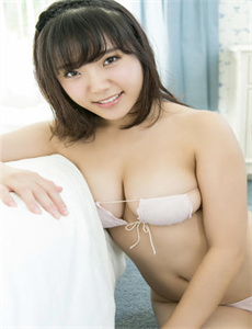 《国产丰满人妻AV》