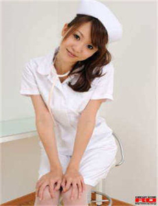 《凌晨三点看片www巨乳》