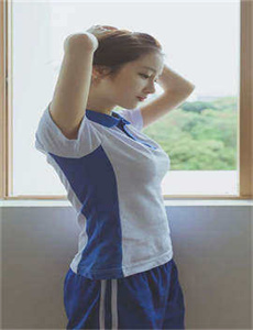 《12周岁女洗澡免费观看》