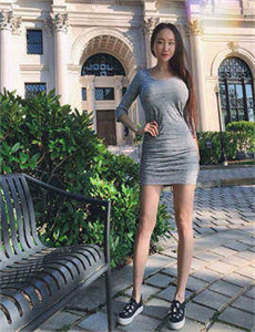 《小东西看我怎么进入你的》